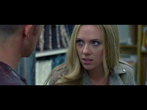 What leads to the fight between Jon and Sugarman in the supermarket