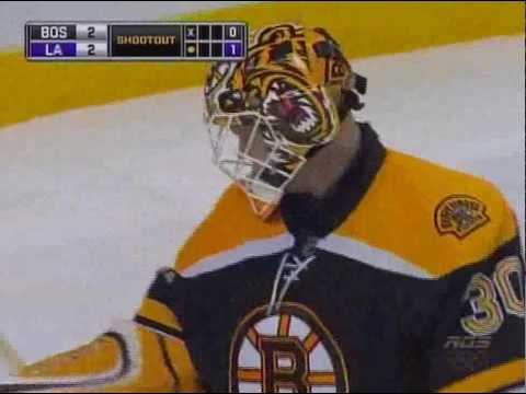 Anze Kopitar Sweet Shootout Goal Against Boston (January 30 2010)