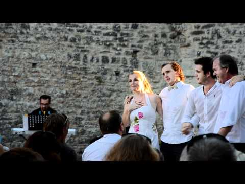 „Jalta, Jalta" u izvedbi obitelji Surian