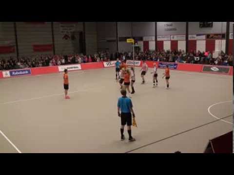 Bjorn van Rosmalen (DeetosSnel/Volhuis) blokt strafworop!