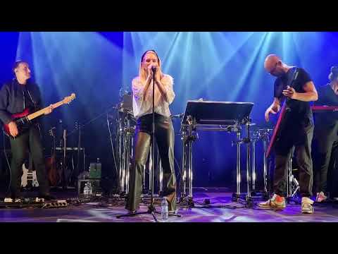 Schiller - I've seen it all (live) performed by Tricia Mc Teague