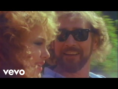 Earl Thomas Conley - Love Don't Care (Whose Heart It Breaks) (Official Video)