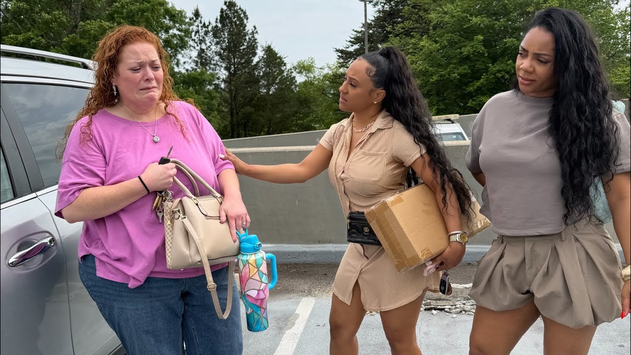 Bethany gets caught crying by Candace & Rhonda and gets some good advice