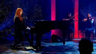 Tori Amos on  Alan Titchmarsh Show 3 Dec 2009 plays A Silent night with You