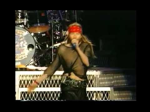 Guns n' Roses 1992 - Paris - The godfather / Sail Away Sweet Sister / Bad Time / Sweet Child O' Mine