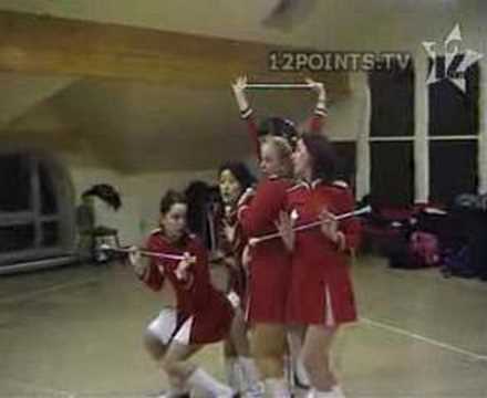 Les vedettes are rehearsing!