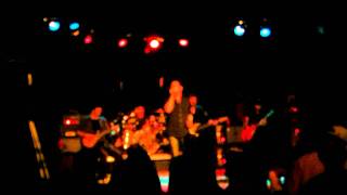 05-The Gracious Few - Silly Thing - Live from the Majestic Theatre, Madison, WI