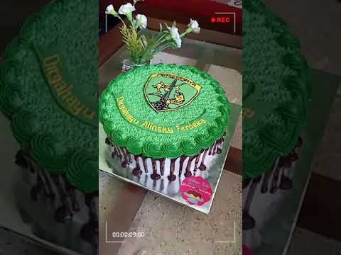 Cake Persebaya punya Alinsky (lutfi ngintung MGL)
