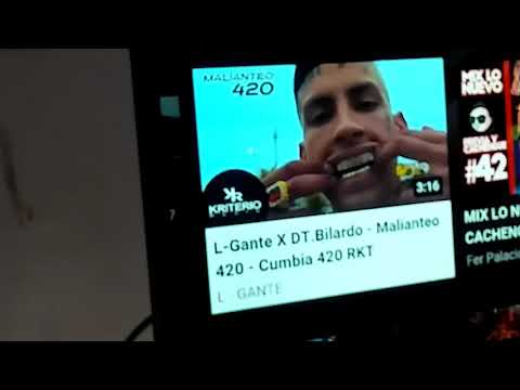 reaccionando.  con. @grafo. a. l-gante-malianteo. 420