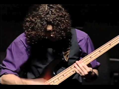 Marco Rodi -- Solo Bass Show 4000 people