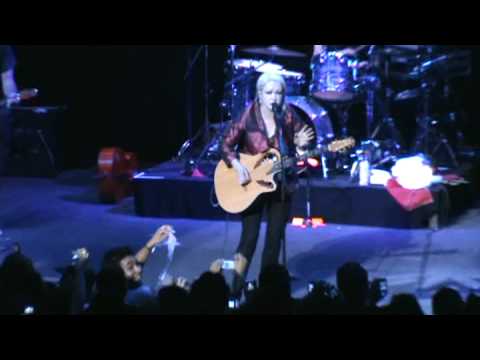 Cyndi Lauper, Santiago Chile, Sisters of Avalon.