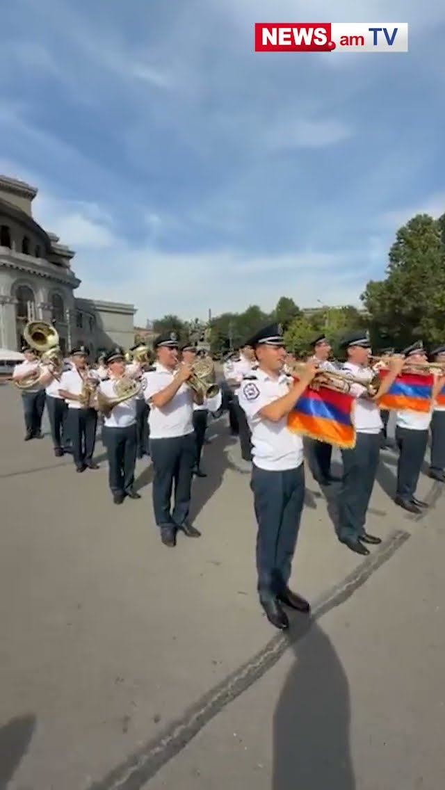 ՆԳՆ ոստիկանության նվագախմբի ցուցադրական ելույթը՝ Անկախության օրվա առթիվ