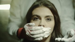 Download lagu AEON BLANK feat. ANA COMAN - FLUTURI ALBI mp3