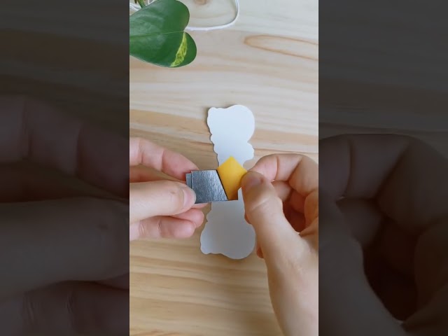 Vídeo relacionado con Leyrens 12 Piezas Marcapaginas Magnetico, Adorables marcapáginas con diseño de animales, para amantes de los libros, profesores, imanes fuertes con clip para sujetar páginas de forma