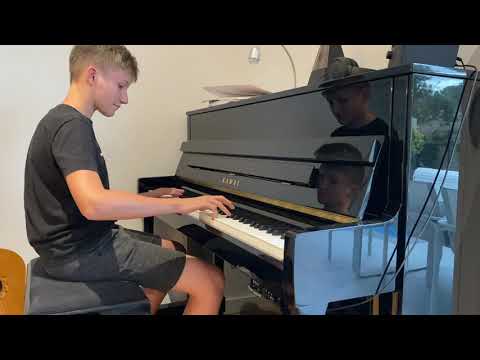 Né en 17  à Leidenstadt piano cover