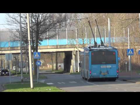 HESS Trolley lijn 3 vertrekt van het Duifje richting Centraal Station