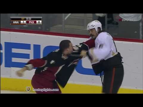 George Parros vs Paul Bissonnette Dec 28, 2010