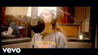 Alessia Cara - Ready (Live Off The Floor)