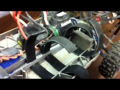 Traxxas Slash 4x4 battery straps