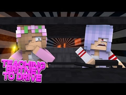 LITTLE KELLY AND BRITNEY IN TERRIFYING CRASH! Minecraft Roleplay