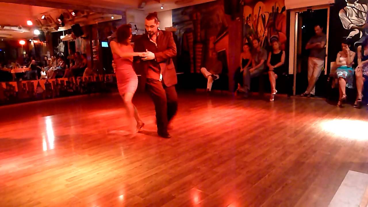 Luna Palacios & Jorge Pahl.  Pensalo Bien.