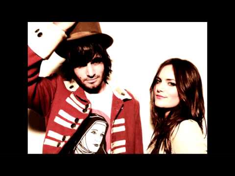 Angus and Julia Stone - Private Lawns HD