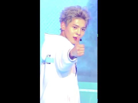151203 UP10TION 청소년푸른성장대상 여기여기붙어라 쿤 focus