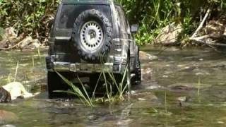 preview picture of video 'XC Pajero River Run (04 21 2010 Aveyron)'
