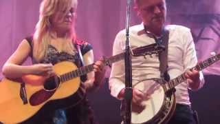 Ilse DeLange & The Common Linnets - Arms of Salvation