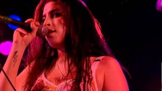 F me Pumps Amy Winehouse LIVE in 04