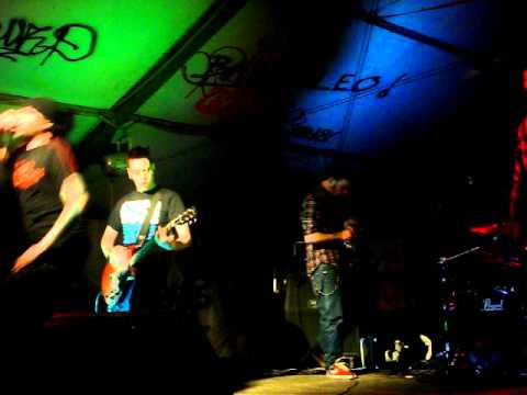 To Ed Gein  live @ Magazzino 47 Brescia 26-02-11