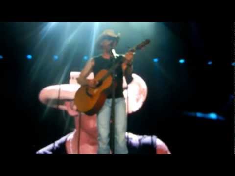 Kenny Chesney - Hungry Heart @ Wildwood, NJ