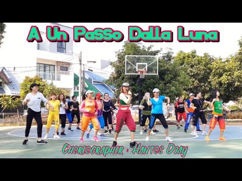 A UN PASSO DALLA LUNA - By Vi Linedance