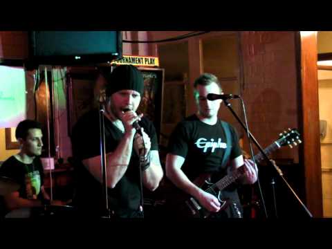 Defy All Reason - Cochise (Audioslave) (live at the Horn & Trumpet, Worcester - 27th August 12)