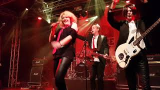 Back to Blondie - I&#39;m gonna love you too (Blondie Tribute)