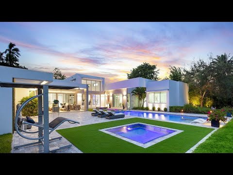Property Showcase | 7218 SW 102nd Street, Pinecrest