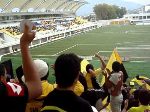 "salida de san luis v/s coquimbo / Ultra Kanaria" Barra: Ultra Kanaria &bull; Club: San Luis de Quillota