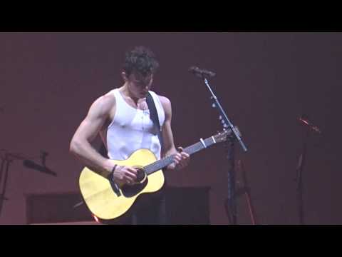 download lagu mp3 mp4 Shawn Mendes Tour Guitar, download lagu Shawn Mendes Tour Guitar gratis, unduh video klip Shawn Mendes Tour Guitar