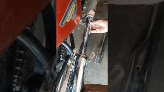 Download lagu Bike silencer fitting      royal Enfield silencer.        #shorts #viral #youtubeshorts #bikes mp3