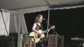 Dar Williams @ Falcon Ridge 2003 &quot;Are You Out There&quot;