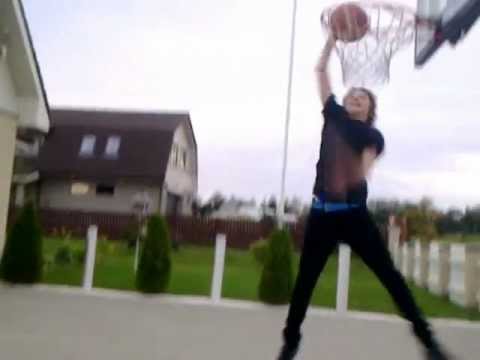 Aleks Tabo dunks and shot