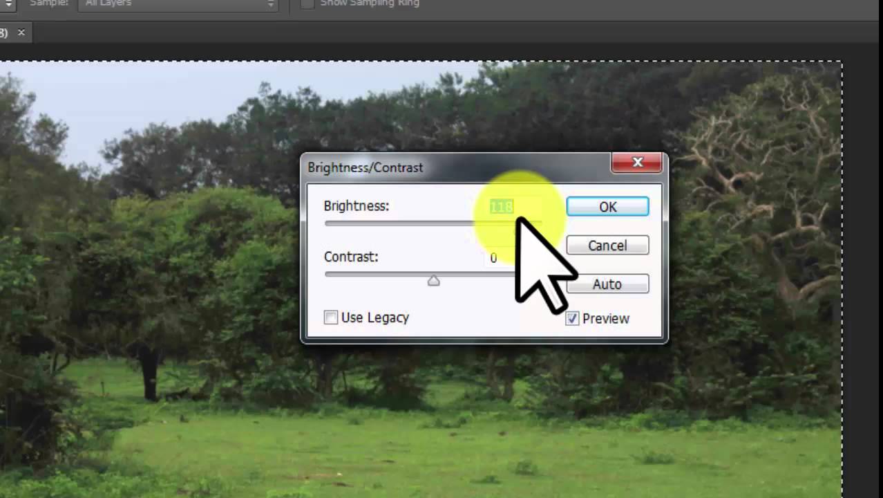 Modifying the brightness Interface in Photoshop CS6 - video 3