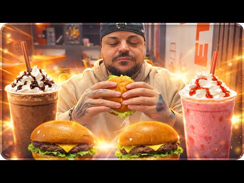 I'M TRYING the NEW PRODUCTS from CICCIOGAMER89's Hamburgeria!