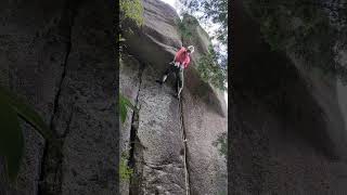 モンキーバック　5.10d　御在所