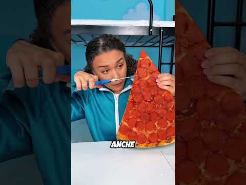 🍕 La ragazza ha tagliato la pizza in modo tale che tutti hanno iniziato a ridere! 😱😂