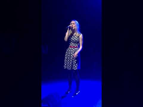Pojď dál - Hana Hegerová - live at the Prague Conservatory (cover by Adriana Rye)