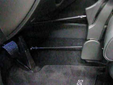 Veigel Compact 2 Floor Mounted Hand Control for Gas & Brake Installed in a 2022 Genesis GV80