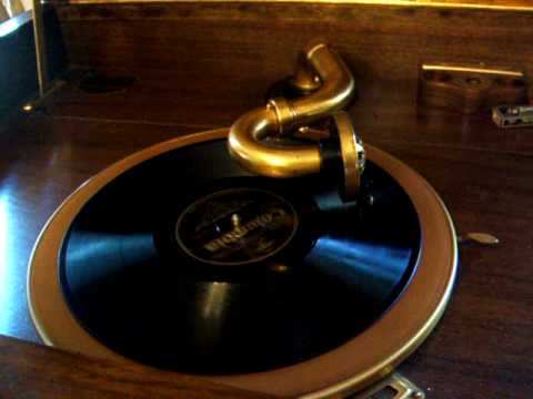 Victor Orthophonic Credenza plays - I've got a Feeling I'm Falling - 1929