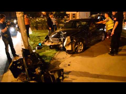 Accident spectaculos la Punctele Cardinale