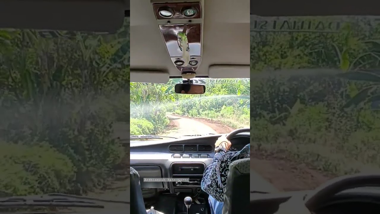 Bersama Daihatsu Espass tahun 1995 dengan Kapasitas mesin 1300cc